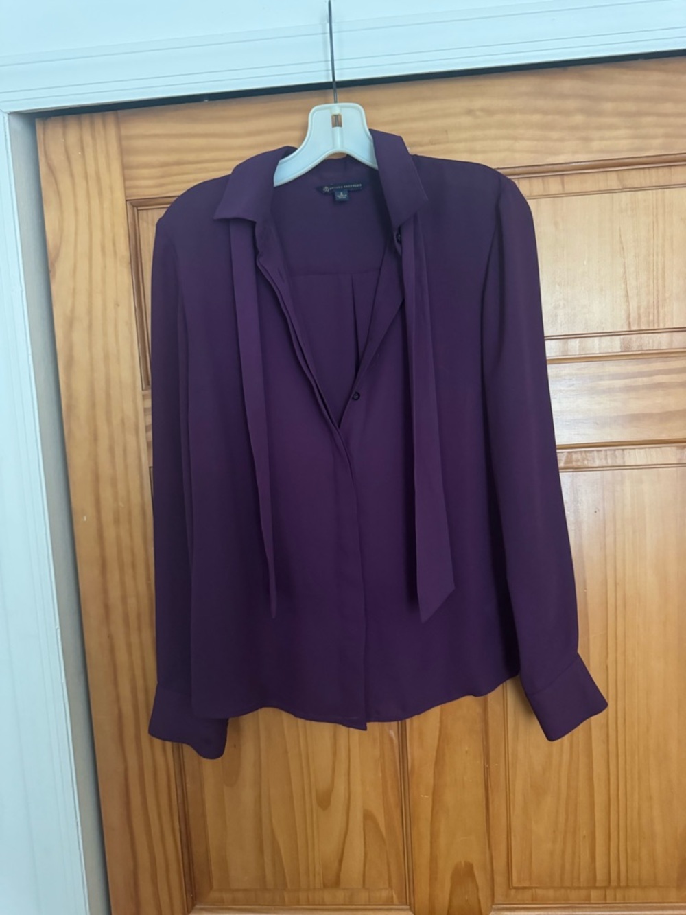 ✨BOGO FREE ENTIRE CLOSET✨ Women’s Brooks Brothers Tie-Neck Blouse in Deep Plum